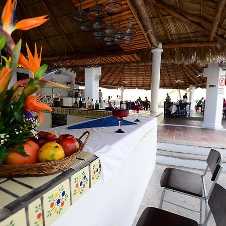 Dolphin Cove Inn Manzanillo Dış mekan fotoğraf