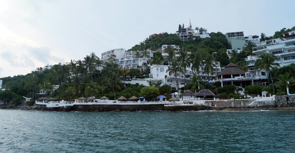 Dolphin Cove Inn Manzanillo Dış mekan fotoğraf