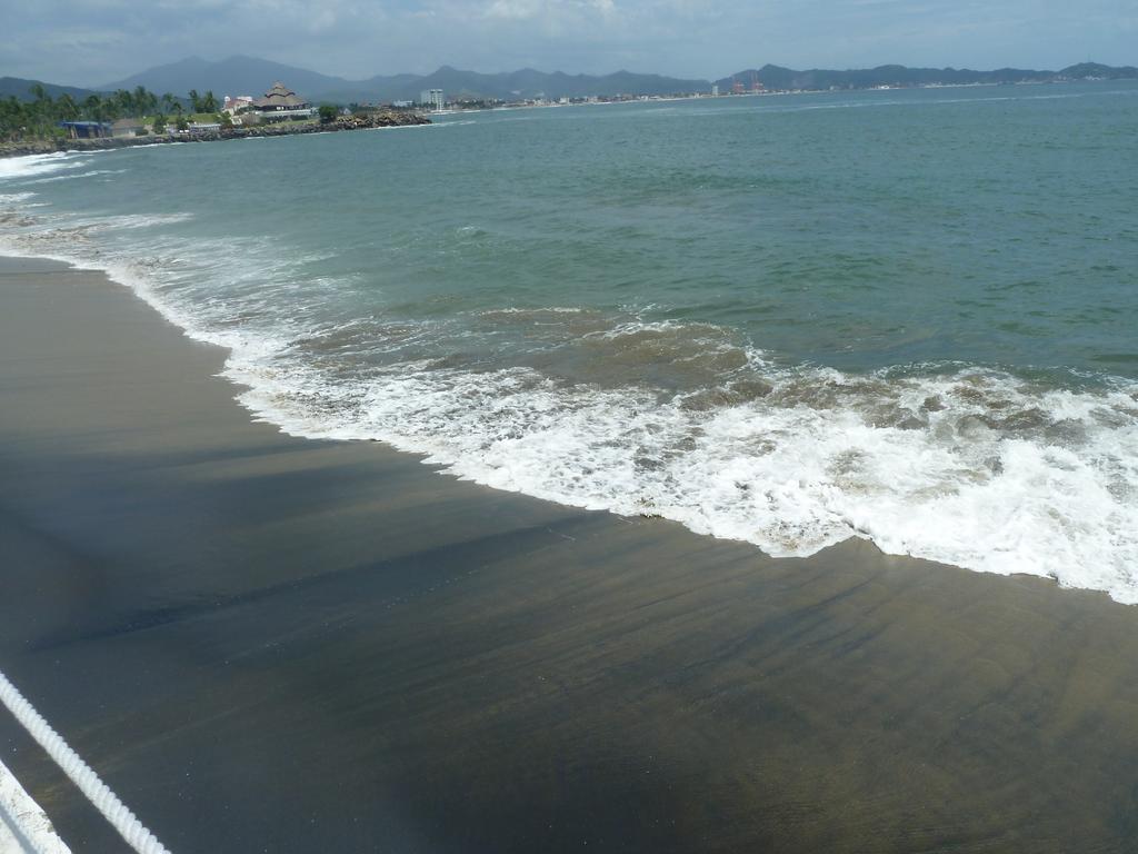 Dolphin Cove Inn Manzanillo Dış mekan fotoğraf
