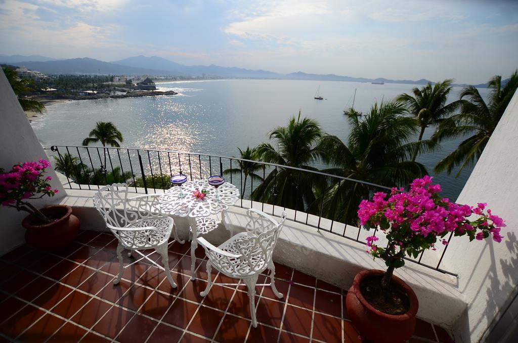 Dolphin Cove Inn Manzanillo Dış mekan fotoğraf