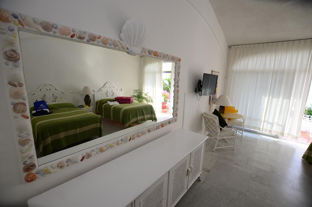 Dolphin Cove Inn Manzanillo Dış mekan fotoğraf