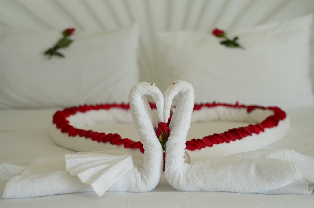Dolphin Cove Inn Manzanillo Dış mekan fotoğraf